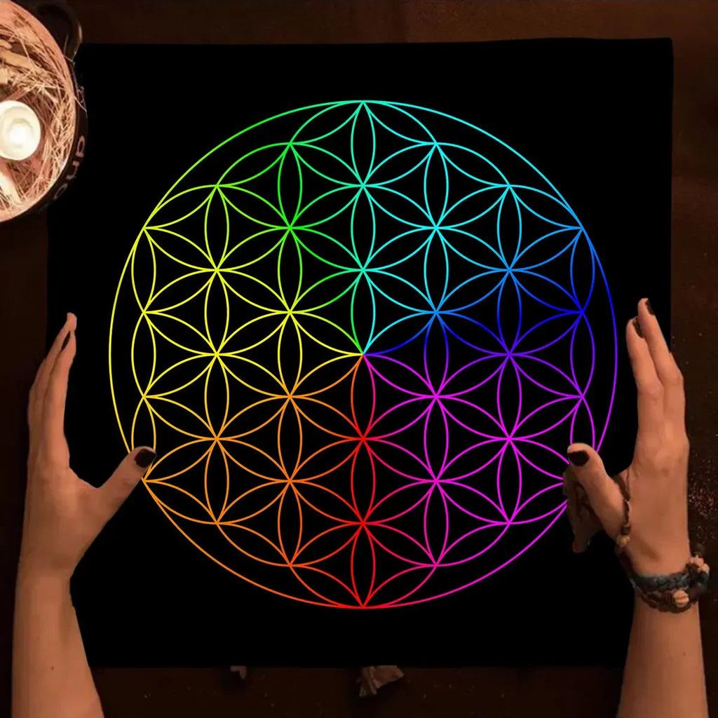 Flower of Life Altar Cloth – Sacred Geometry Tarot Spread & Meditation Mat