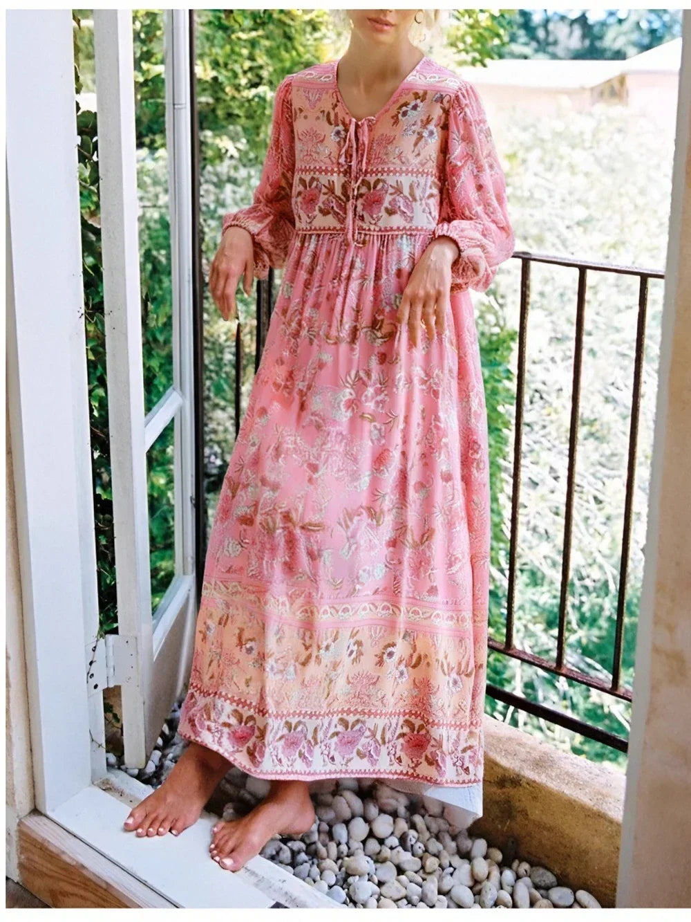 Floral Tassel-Tie Long-Sleeve Boho Dress